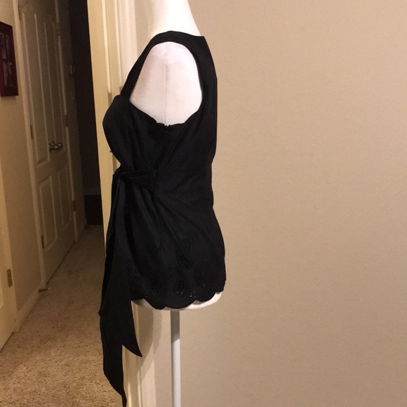 Loft - Black Sleeveless Top Ties in front -size 6P - Picture 3 of 14